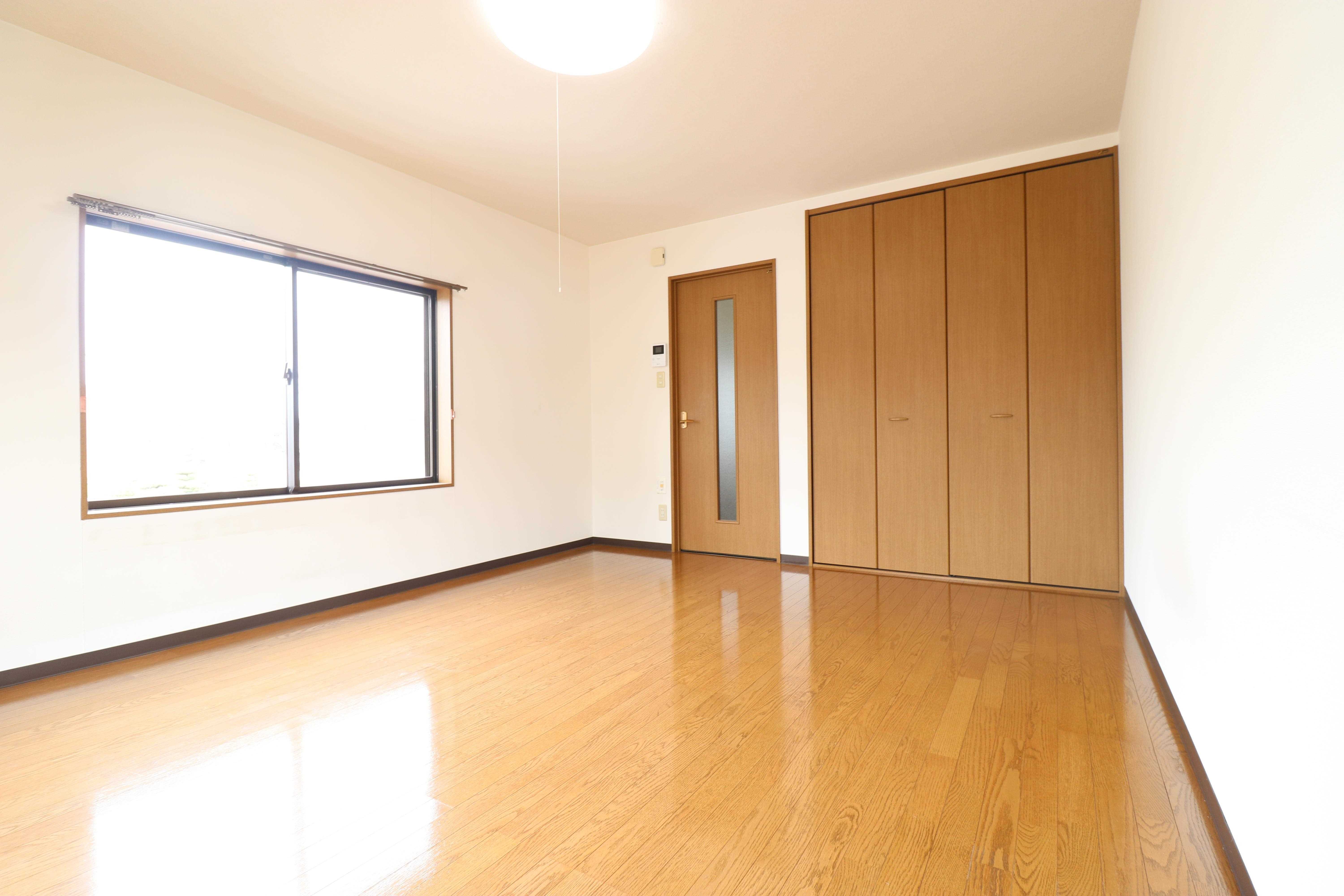 その他　2面採光の明るいお部屋