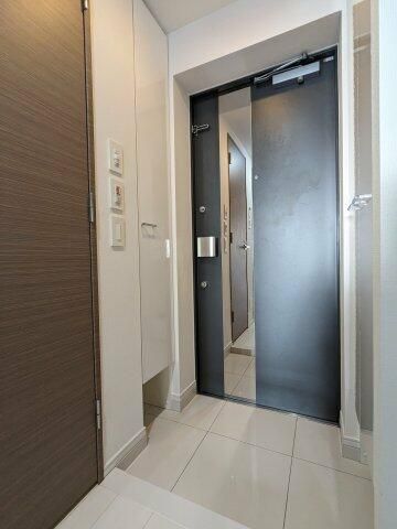 玄関　落ち着いた玄関です