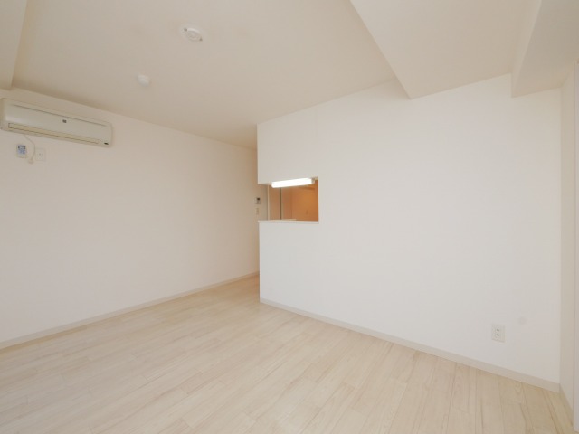 その他　白を基調とした落ち着く配色でどんな家具にも対応できます♪