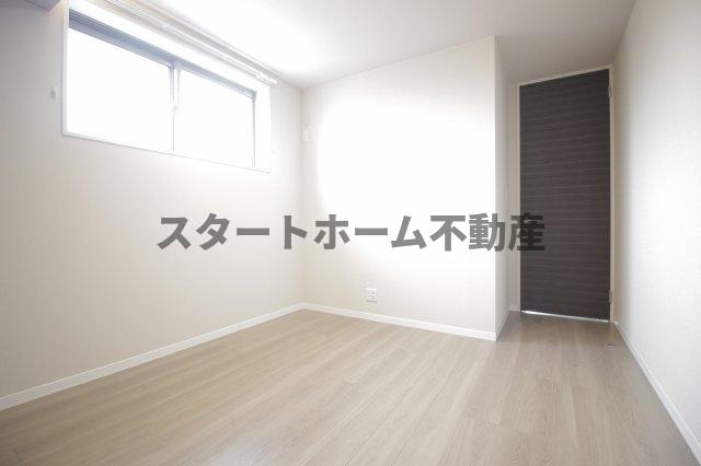 その他部屋・スペース　使い勝手のいい寝室です