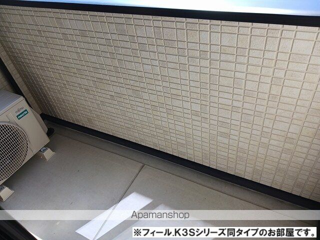 バルコニー