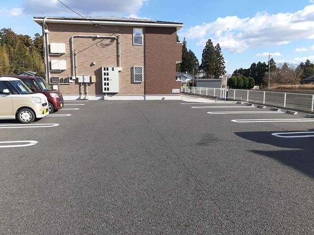 駐車場　駐車場完備です