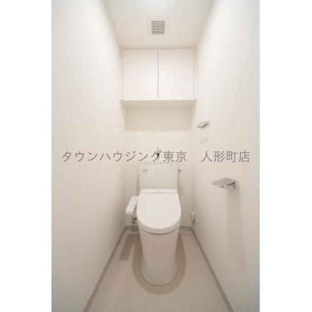 トイレ　※写真は同タイプ住戸です。