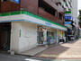 コンビニ　【ファミリーマート小倉片野三丁目店】（コンビニ）まで162m