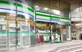 コンビニ　ファミリーマート 渋谷NHK前店（コンビニ）まで110m