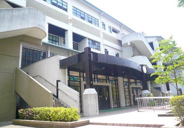 小学校　御所南小学校（小学校）まで1460m