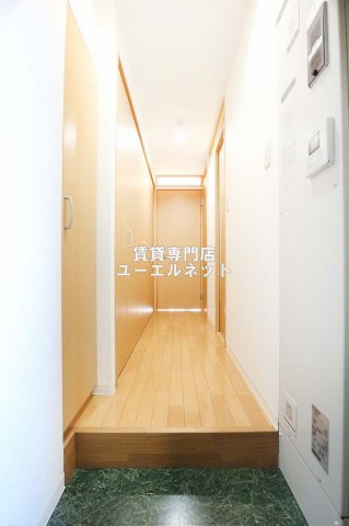 玄関　住まいの顔ともなる玄関