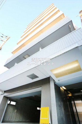 建物外観　シンプルで洗練されたデザインが毎日の暮らしに心地よさをプラス