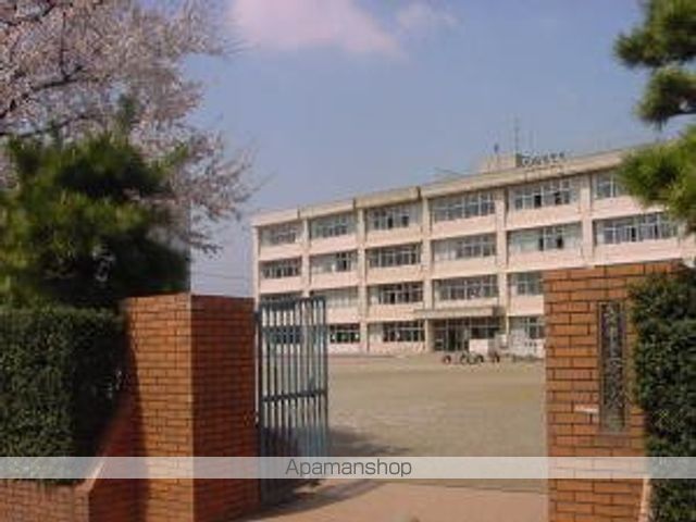小学校　立川市立上砂川小学校（小学校）まで283m