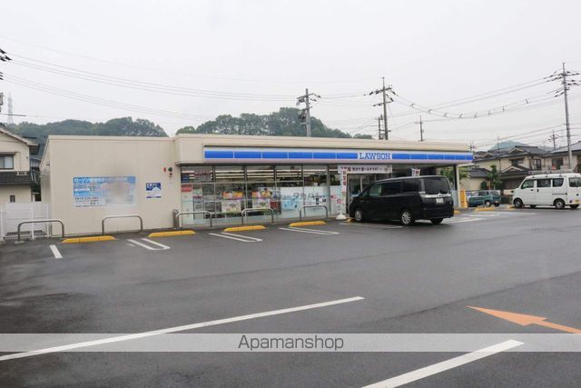 コンビニ　ローソン笠岡美の浜店（コンビニ）まで2324m