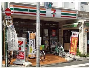 コンビニ　セブンイレブン（コンビニ）まで232m