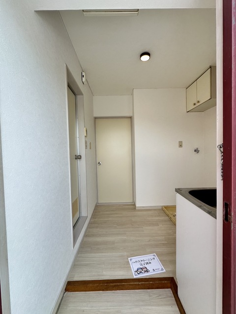 玄関　別部屋参考写真です