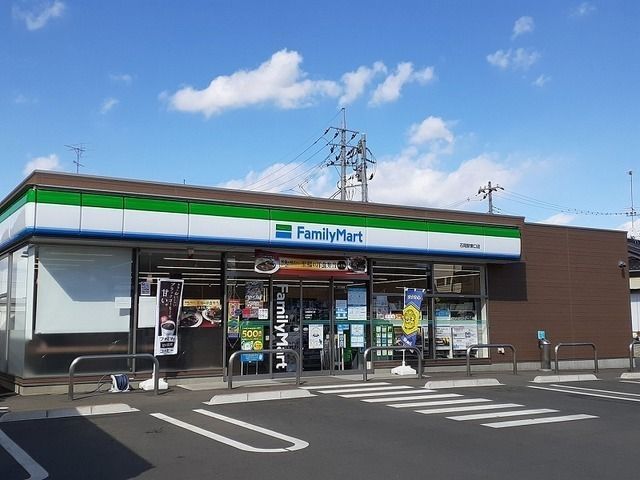 コンビニ　ファミリーマート　石岡駅東口店（コンビニ）まで590m