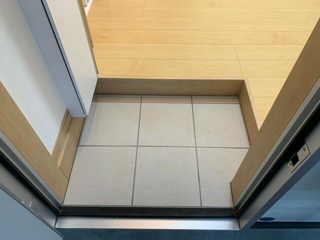 玄関　同建物別部屋参考