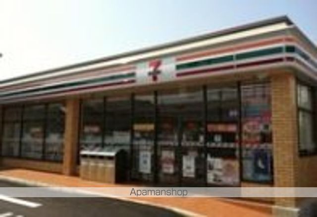 コンビニ　セブンイレブン（コンビニ）まで1972m