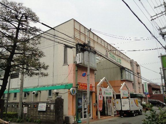 スーパー　マルシェ上桂（スーパー）まで312m