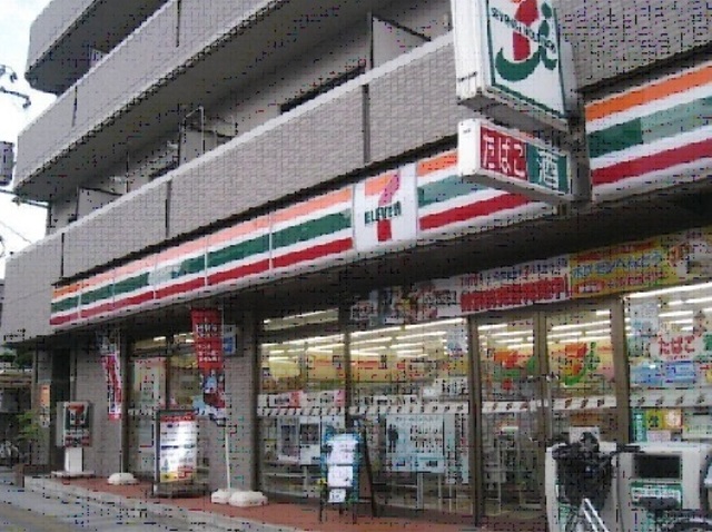 コンビニ　セブンイレブン広島大芝2丁目店（コンビニ）まで302m