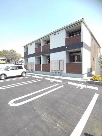 駐車場　車をお持ちの方に嬉しい駐車場付きの物件です