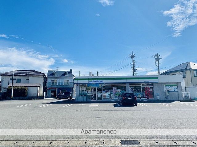 コンビニ　ファミリーマート（コンビニ）まで1223m