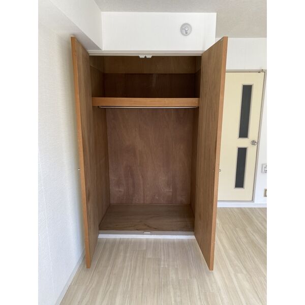 収納　エアコン
