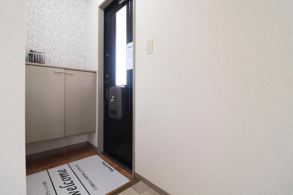 玄関　シューズbox付き♪