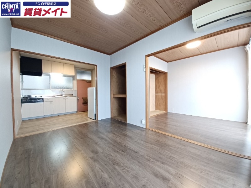 居室・リビング　同型参考写真