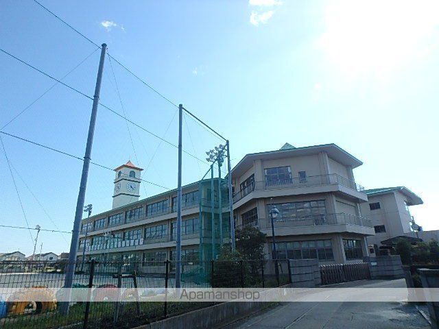 小学校　磐田市立豊田南小学校（小学校）まで627m