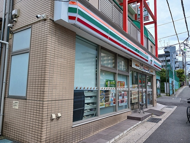 コンビニ　セブンイレブン平作店（コンビニ）まで134m