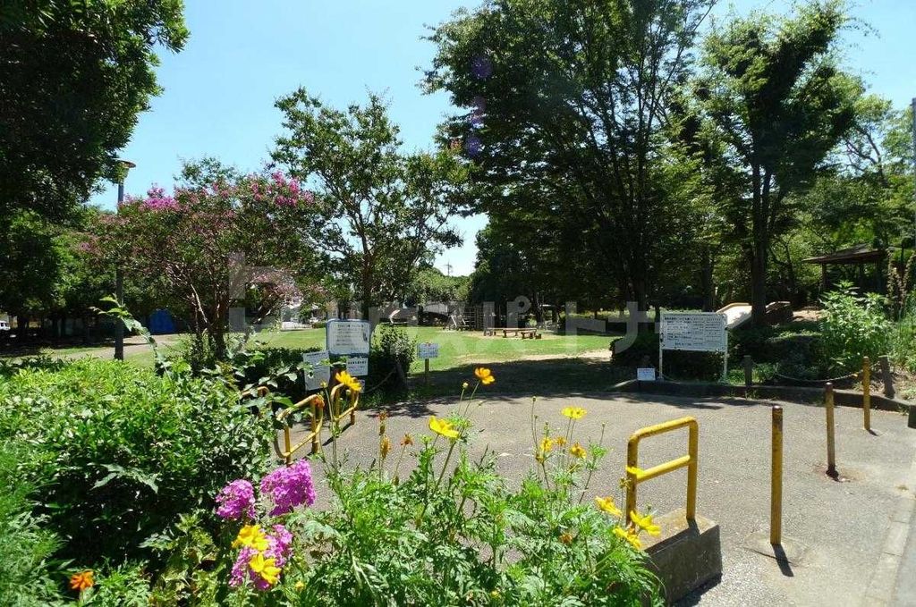 公園　東初石２号緑地（わんぱく公園）（公園）まで830m