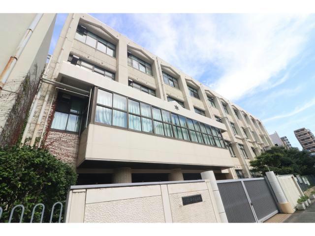 小学校　大阪市立中津小学校（小学校）まで757m