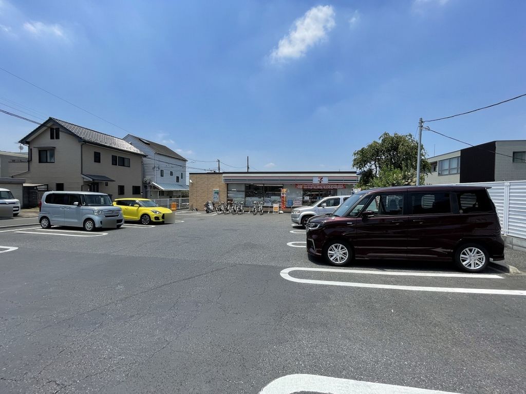 コンビニ　セブン-イレブン さいたま大戸３丁目店（コンビニ）まで400m