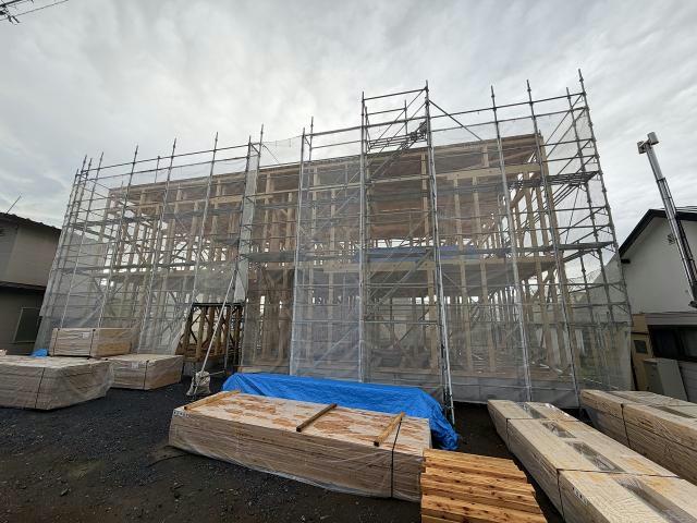 建物外観　建築中