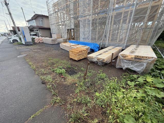 建物外観　建築中