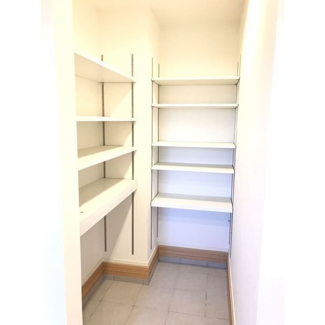 収納　シューズインクローゼット