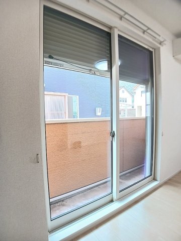 バルコニー　バルコニーからの眺めを楽しみながら食事をしませんか