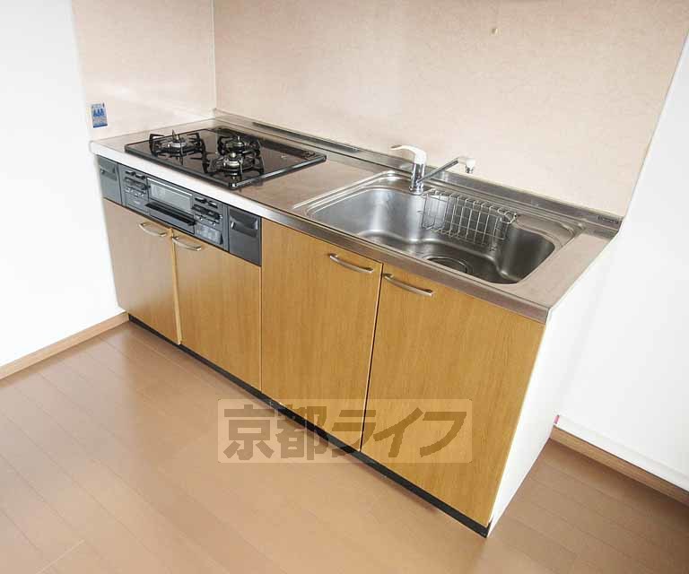 キッチン　システムキッチン導入