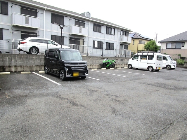駐車場　駐車場（要空き確認）