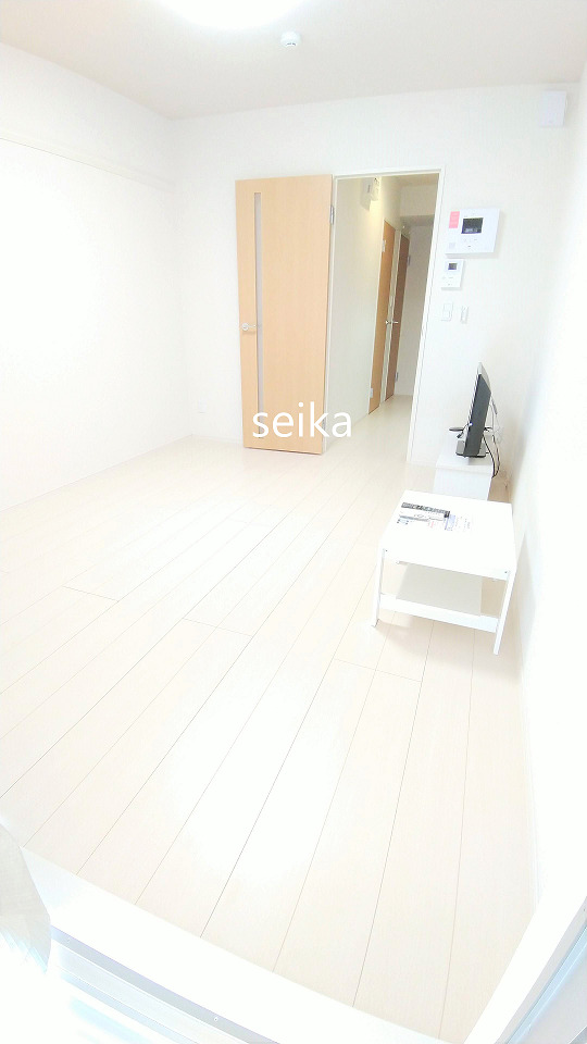 居室・リビング　建具の色は異なる場合がございます