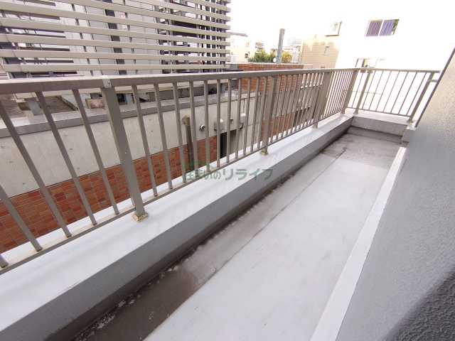 バルコニー　いづみハイツ市ヶ谷