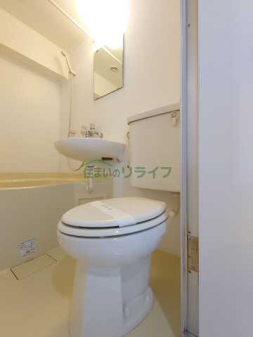 トイレ　いづみハイツ市ヶ谷