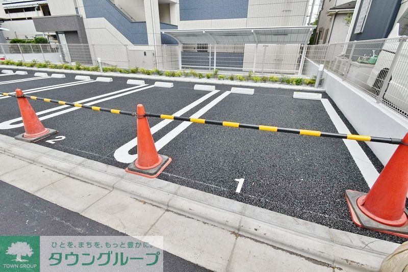 駐車場　駐車場