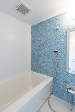 バス・シャワールーム　※写真は同タイプ住戸です。