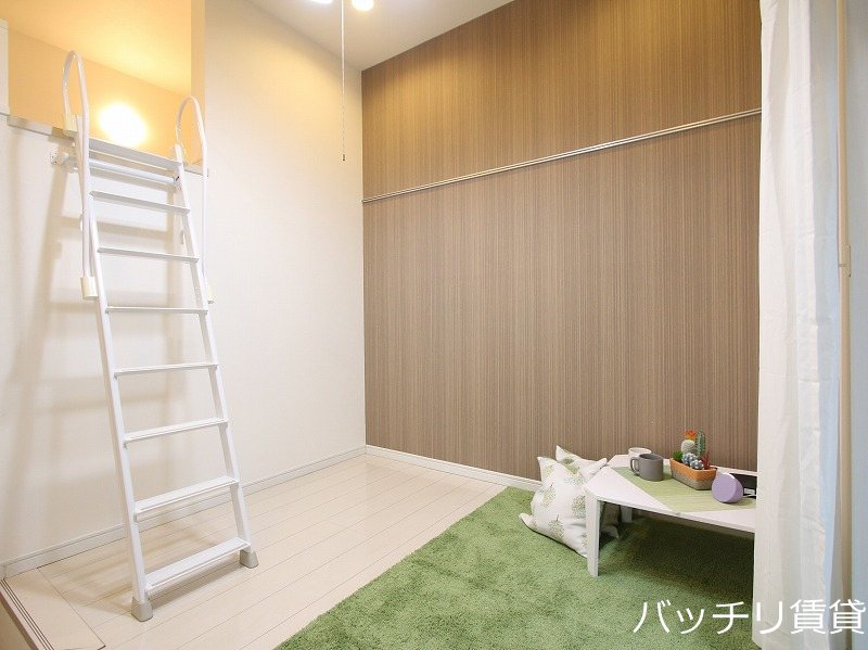 居室・リビング　画像は、同型タイプの為、現状を優先いたします。