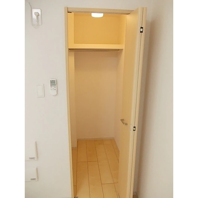 収納　クローゼット