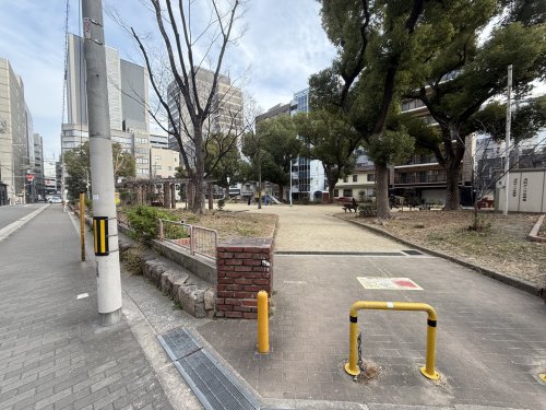 公園　新阿波座公園（公園）まで492m