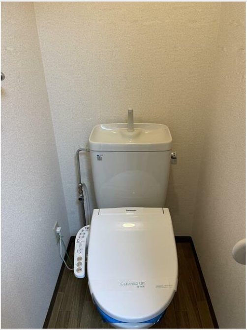 都営三田線 芝公園駅 徒歩4分 8階建 築28年のトイレ写真