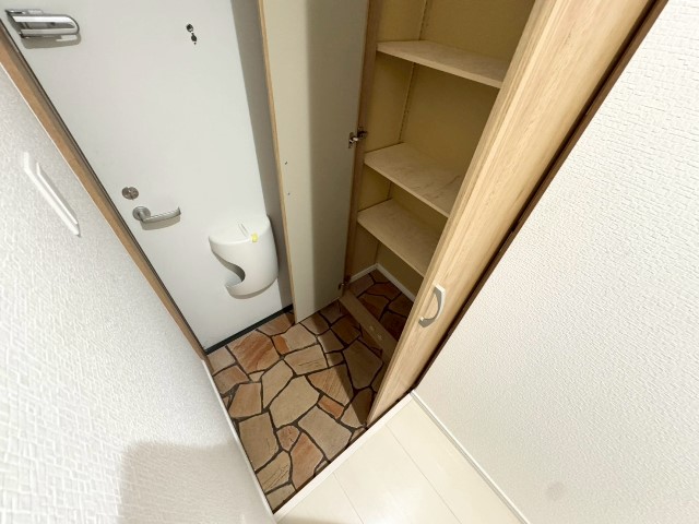 グレイス高砂の玄関写真