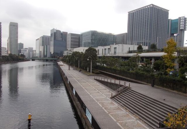 公園　区立高浜運河沿緑地（公園）まで573m