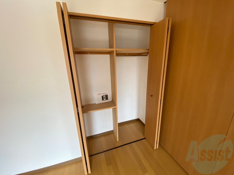 収納　寝室の収納です。部屋がすっきり片付きます。
