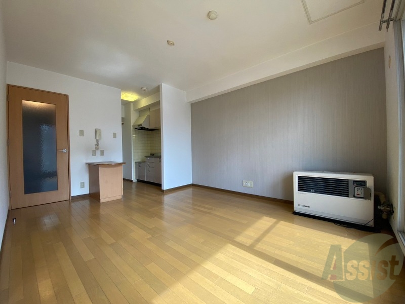 居室・リビング　広くてキレイなお部屋が広がっていて、充実した生活が送れそう。